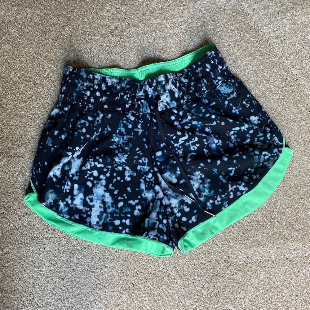 Lululemon Choose a Side Reversible Short *3”